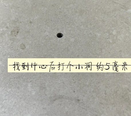五河瓷砖空鼓维修公司专业解答在瓷砖铺贴过程中，如果砂料搅拌不均匀，将会带来以下问题